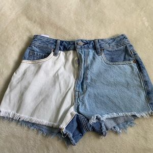 PacSun denim shorts - Size 23”